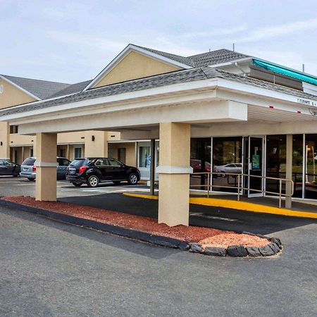 Quality Inn Waterbury Buitenkant foto